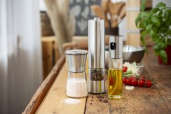 Semman mlýnek na sůl a pepř