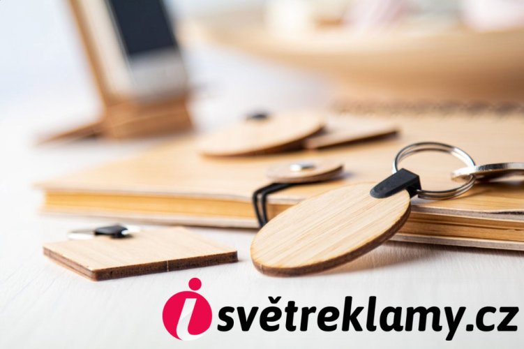 Bambry oválný přívěšek na klíče z bambusu