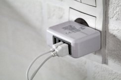 Bovin USB nabíječka do zásuvky