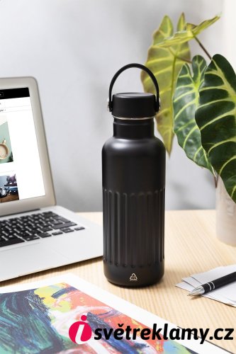 Streaky Go izolovaná láhev