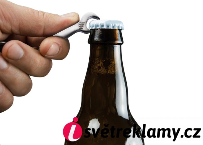 Spanner přívěšek na klíče s otvírákem na láhve